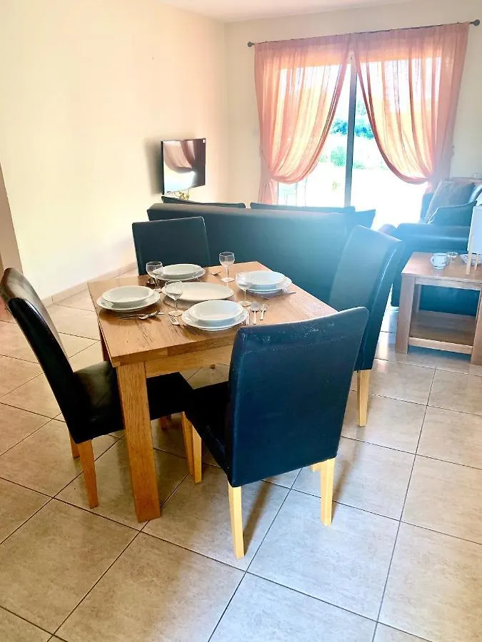 Nissi3 B1 Lovely 1Bdr Ground Floor Apartment Near Nissi Beach. Ayía Nápa 0*,  Chypre